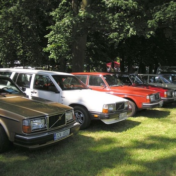 Krabice Volvoklubu na největším veteránském setkání u nás