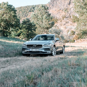 Volvo V90 T6: Zenová zahrada